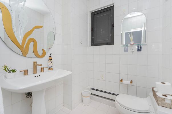 Bathroom, Interior