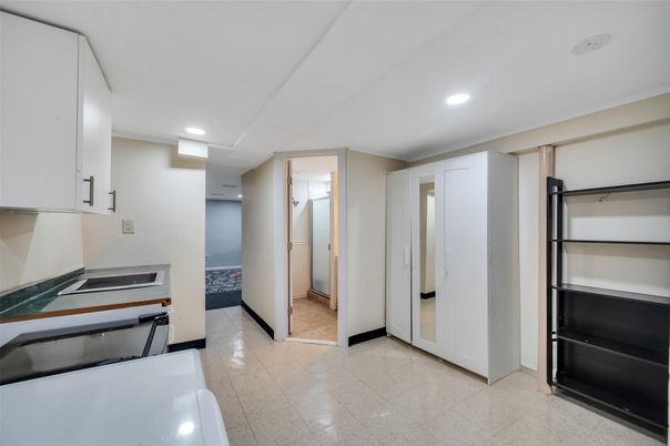 Interior, Recessed Lighting