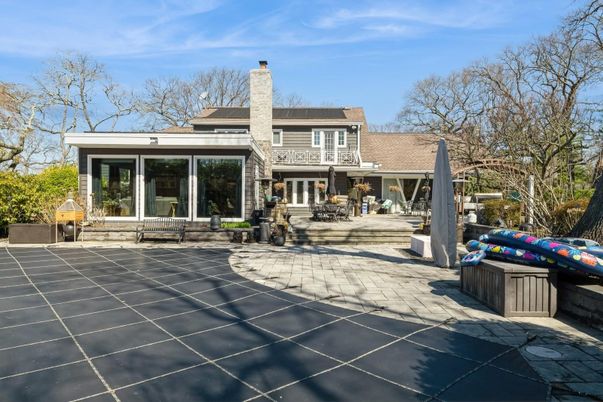 Exterior, Hot Tub