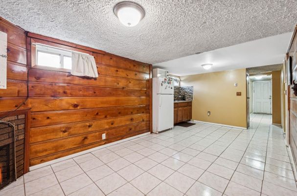Empty room, Interior, Wooden Walls
