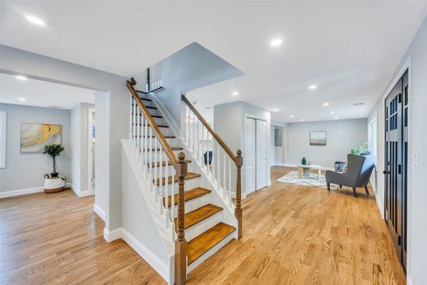 Interior, Recessed Lighting, Wood Texture Flooring