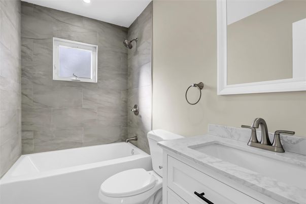 Bathroom, Interior, Marble Walls, Recessed Lighting