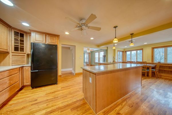 Dining room, Interior, Kitchen, Pendant Lights, Recessed Lighting, Wood Texture Flooring