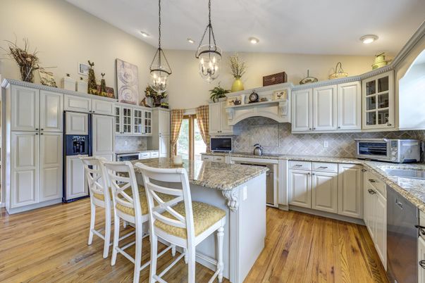Interior, Kitchen, Pendant Lights, Recessed Lighting, Wood Texture Flooring