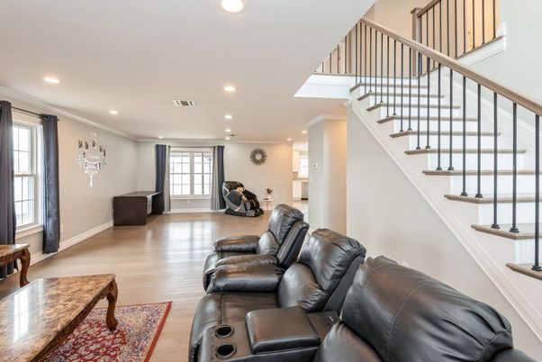Interior, Recessed Lighting, Wood Texture Flooring