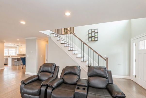 Interior, Recessed Lighting, Wood Texture Flooring