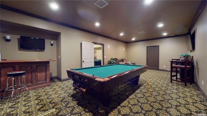 Billiard Table, Game Room, Interior, Recessed Lighting