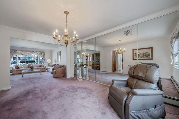 Chandelier, Interior, Living room