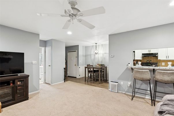 Dining room, Interior, Kitchen, Pendant Lights, Recessed Lighting