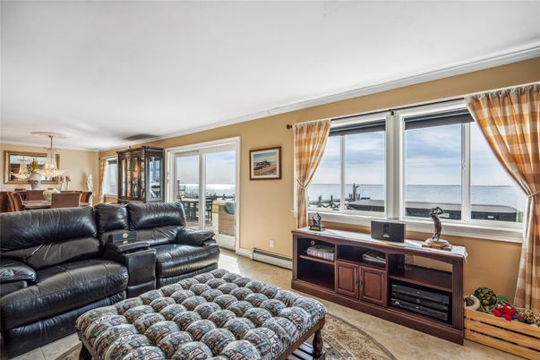 Dining room, Interior, Living room, Water