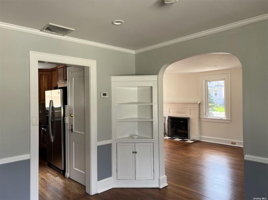 Fireplace, Interior, Kitchen, Recessed Lighting, Wood Texture Flooring