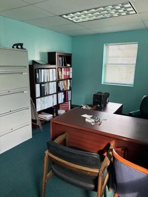 Home Office, Interior