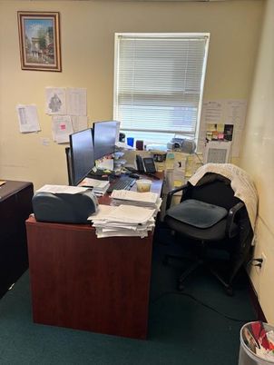 Home Office, Interior