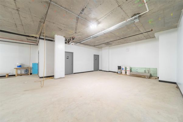 Garage, Interior