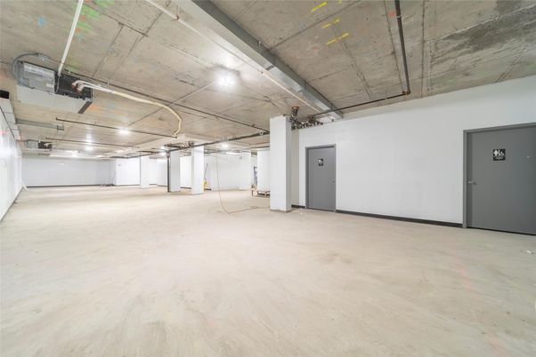 Garage, Interior