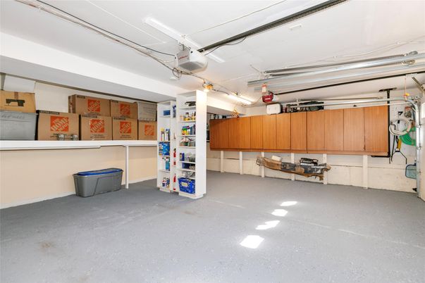 Garage, Interior