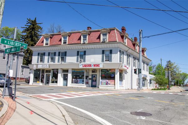 Exterior, Facade, Georgian