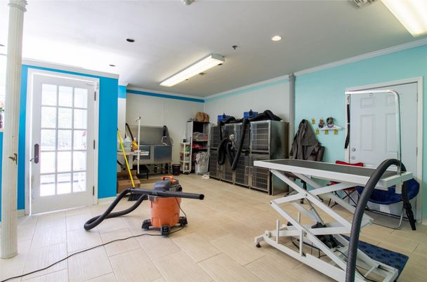 Fitness Equipment, Interior, Recessed Lighting