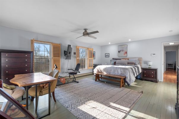 Bedroom, Dining room, Interior, Recessed Lighting, Wood Texture Flooring