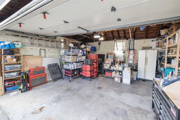 Garage, Interior