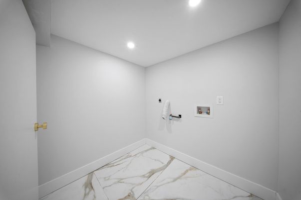 Empty room, Interior, Marble, Recessed Lighting