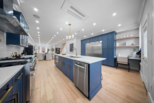 Interior, Kitchen, Living room, Pendant Lights, Recessed Lighting, Stainless Steel Appliances, Wood Texture Flooring