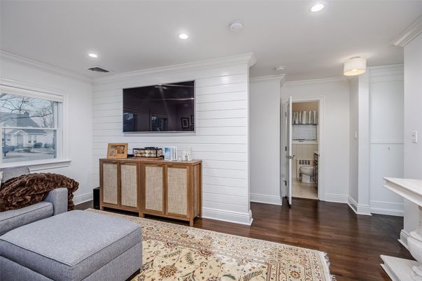 Bathroom, Interior, Recessed Lighting, Wood Texture Flooring