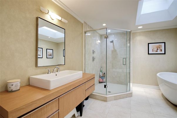 Bathroom, Dual Sink Vanities, Free Standing Baths, Glass Shower, Interior, Recessed Lighting