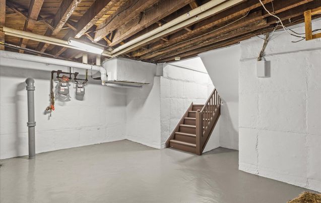 Garage, Interior, Stone Walls, Wooden Beams