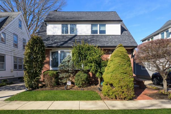 Exterior, Facade, Brick Facade, Cape Cod