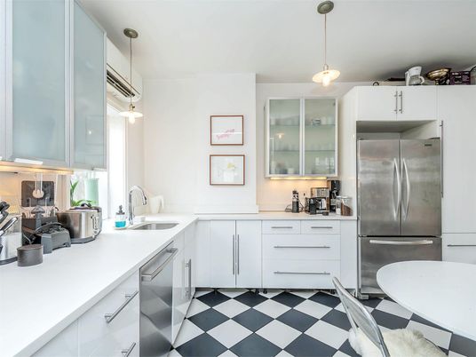 Interior, Kitchen, Pendant Lights, Stainless Steel Appliances