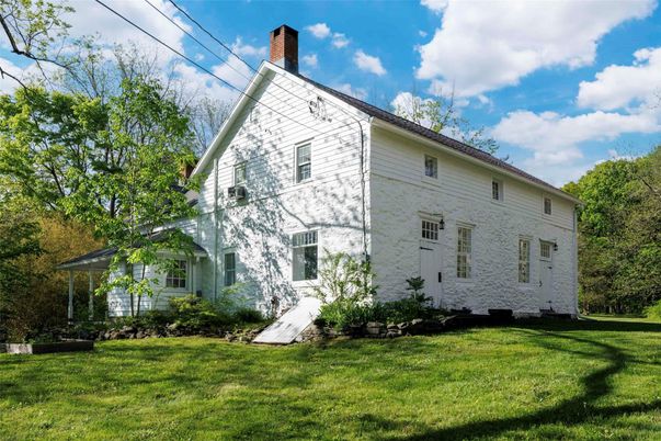 Backyard, Exterior, Facade, Farmhouse