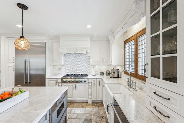 Interior, Kitchen, Pendant Lights, Recessed Lighting, Stainless Steel Appliances