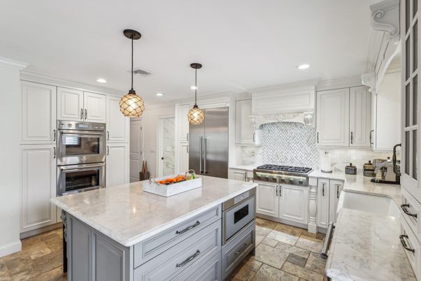 Interior, Kitchen, Pendant Lights, Recessed Lighting, Stainless Steel Appliances
