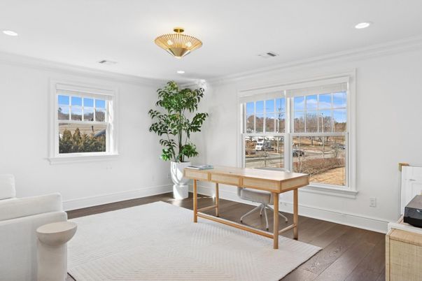 Home Office, Interior, Recessed Lighting, Wood Texture Flooring