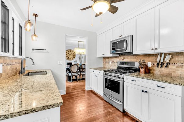 Dining room, Interior, Kitchen, Pendant Lights, Wood Texture Flooring