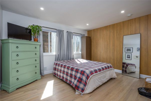 Bedroom, Interior, Recessed Lighting, Wood Texture Flooring