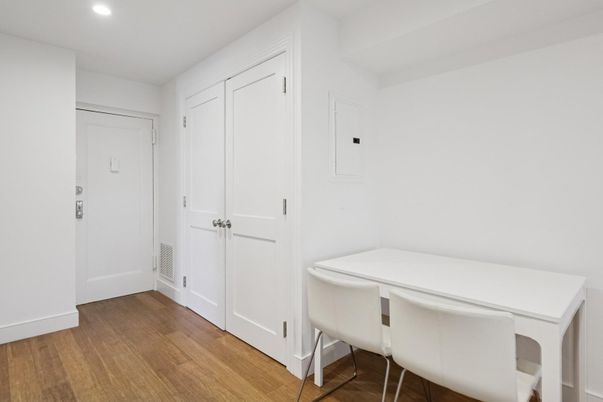 Bathroom, Interior, Recessed Lighting, Wood Texture Flooring