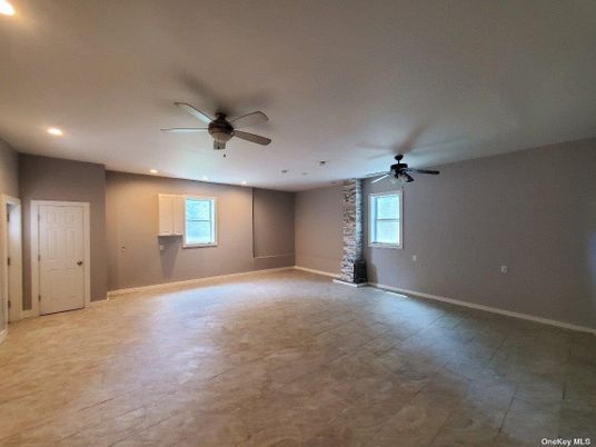 Empty room, Interior, Recessed Lighting