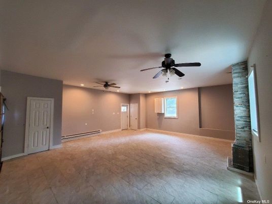 Empty room, Interior, Recessed Lighting