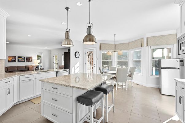 Dining room, Interior, Kitchen, Pendant Lights, Recessed Lighting