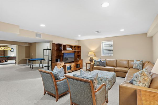 Billiard Table, Game Room, Interior, Living room, Recessed Lighting