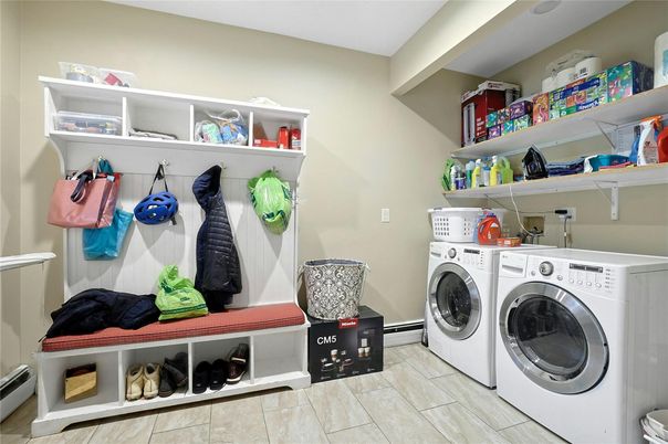 Interior, Washer, Wood Texture Flooring