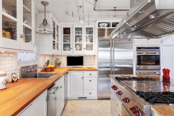 Interior, Kitchen, Pendant Lights, Stainless Steel Appliances