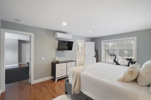 Bedroom, Fitness Equipment, Interior, Recessed Lighting, Wood Texture Flooring