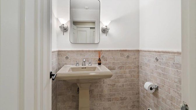 Bathroom, Interior