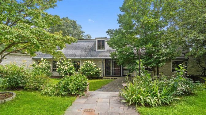Exterior, Facade, Brick Facade, Cape Cod