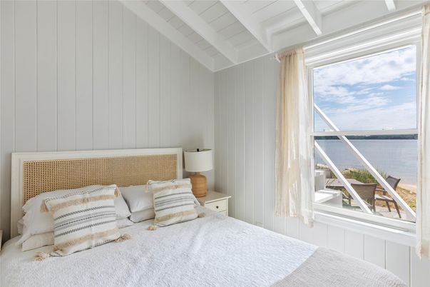 Bedroom, Interior, Water