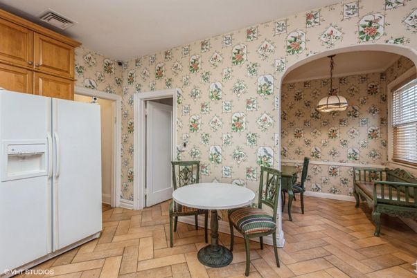 Dining room, Interior, Kitchen, Pendant Lights, Wood Texture Flooring