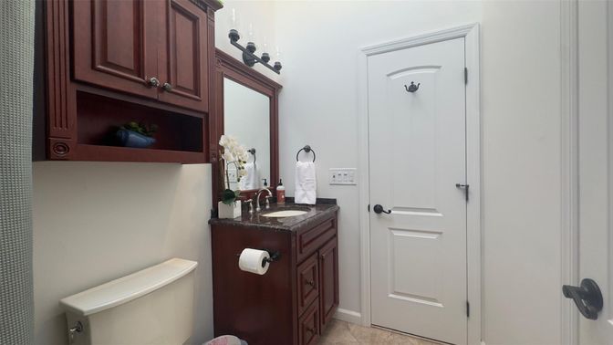 Bathroom, Interior